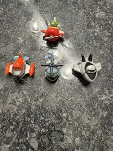 Disney Pixar Cars Planes Micro Drifters Rollers lotto di 4 action figure aerei - Foto 1 di 3