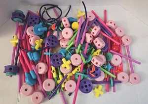 Hasbro Classic Tinkertoy Construction Set 2004 Toys R Us 180 Pieces - Picture 1 of 4