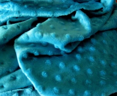 TURQUESA MINKY ABRAZO HOYUELO PUNTO FELPA COSER EDREDÓN TELA ARTESANAL POR Y PRECORTADOS Foto 1 de 3