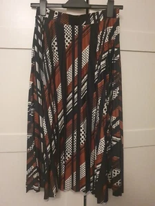 Next Black Brown And White Patterned Pleated Skirt Size 10 - Picture 1 of 4