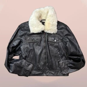 Chaqueta de camionero de cuero genuino negra pizarra y sauce cuello sintético talla grande - Imagen 1 de 7