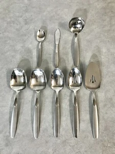 Oneida Stainless PARADOX Set of 8 Serving Pieces Used USA - NICE! - Bild 1 von 4