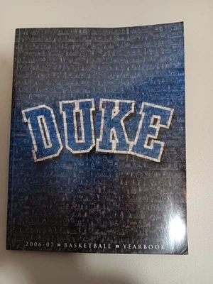 2006-07 DUKE БАСКЕТБОЛ МЕДИА ПУТЕВОДИТЕЛЬ ЕЖЕГОДНИК 2001 НАЦИОНАЛЬНЫХ ЧЕМПИОНОВ! - Изображение 1 из 2