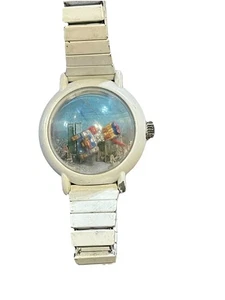 Reloj Pulsera Transformador Robot Volador y Nueva York Vidrio Burbuja Fuera de Tiempo De Colección - Imagen 1 de 5