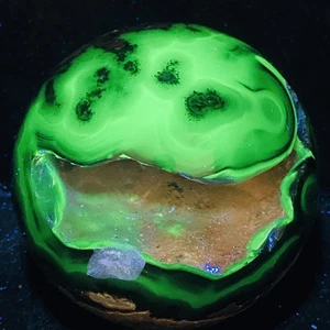 Natural Rare Volcanic Agate Crystal Sphere Healing 3180G (UV Reactive crystal) - Picture 1 of 20