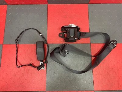 Hebilla/retractor cinturón de seguridad delantero pasajero derecho Mitsubishi Outlander Sport 14-18 Foto 1 de 4