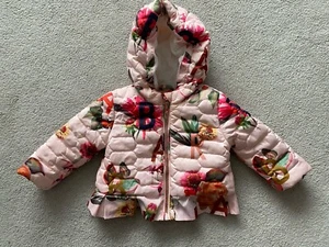 Ted Baker Baby Mädchen Mantel Jacke Wintermantel Alter 3-6 Monate einmal getragen sehr guter Zustand - Bild 1 von 4