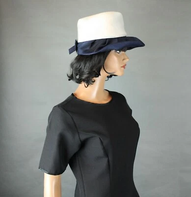 60s Sun Hat Sz L Vintage Shiny Off White Navy Blue Wide Brim Bucket Hat w/ Bow - Image 1 of 4