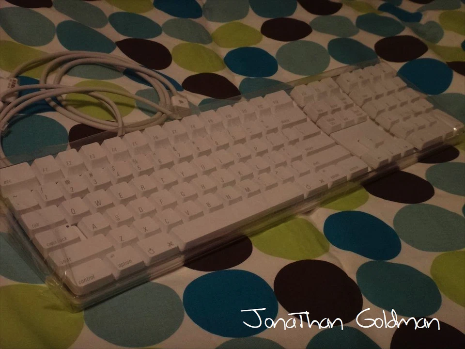 Apple  G3 G4 G5 109-Key White USB Version 2 Keyboard p/n 1003199 M9034LL/A Wired