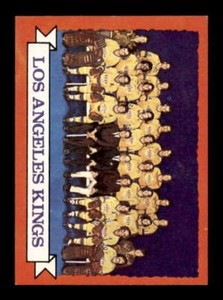 1973-74 Topps #98 Kings Team EX/EX+ Kings 545742