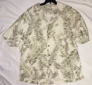 Men's Size XL Tommy Bahama 100% Silk Green Beige Hawaiian Shirt - Picture 1 of 3