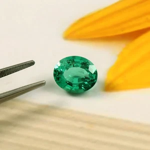 Lab Grown Hydrothermal Colombian Emerald Loose Gemstone Oval Cut 5.15 Ct - Picture 1 of 5