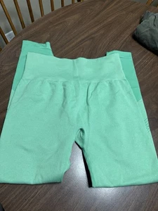 Joy Lab Cross Front hellgrüne Leggings Yogahose Trainingsbekleidung Größe M - Bild 1 von 4