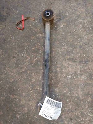 Brazo de control superior trasero GMC Envoy 2002-2009 OEM 15069837 Foto 1 de 2