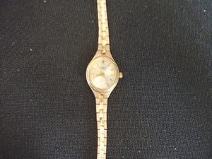 "DAMENUHR CARAVEL BULOVA GOLD VINTAGE TOP ZUSTAND ""I LOVE YOU" - Bild 1 von 4