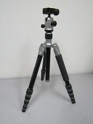 MeFOTO A1350Q1T Roadtrip Travel Aluminium Tripod Kit (Titanium) (C) - Image 1 of 4