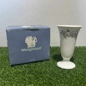 Wedgwood (Angela) Bone China Vase 7 Zoll groß mit Box - Bild 1 von 7