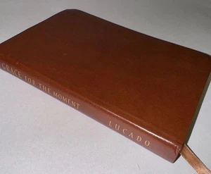 Grace for the Moment by Max Lucado Daily Devotional Faith & Scripture Based - Bild 1 von 4