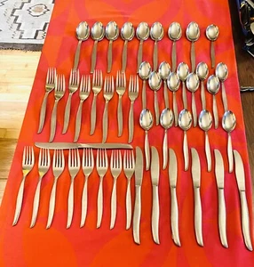 Welling Ware WWA4 Japan Glossy Curved Stainless 46 Pieces - Picture 1 of 8