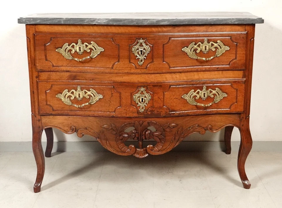 Commode sauteuse provençale noyer sculpté marbre gris bronze doré XVIIIème - Photo 1/1