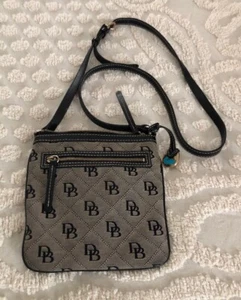 BOLSO BANDOLERA CON LOGOTIPO DOONEY BOURKE - Imagen 1 de 9