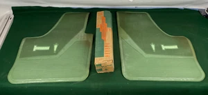 Par de alfombras de piso delantero accesorios Corvair 1960-1964 verde gm - Imagen 1 de 7