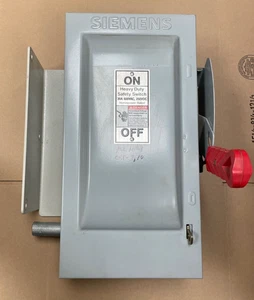 Siemens HF361 30A Safety Switch Fuse Holder 600VAC with side mounting bracket - Picture 1 of 4
