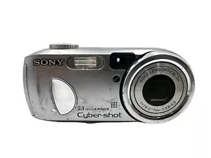 Sony Cyber-Shot DSC-P93A 5.1MP Digital Camera Silver - Picture 1 of 4