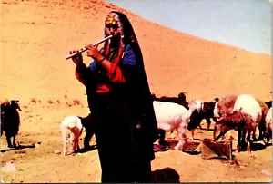 Beduinen Hirtenmädchen Flöte in der Wüste Negev Jerusalem Israel Postkarte - Bild 1 von 2