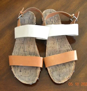 DV- BEIGE AND CAMEL SANDALS- SZ 8M - Picture 1 of 3