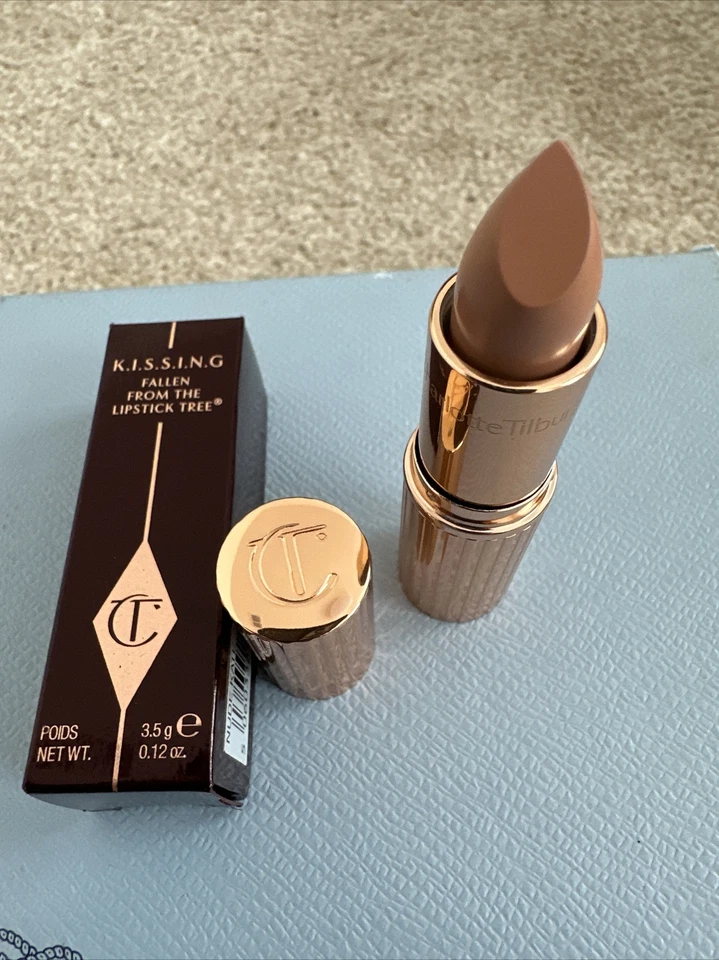Charlotte Tilbury Kissing Lipstick - Bitch
