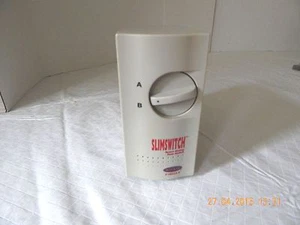 VINTAGE BELKIN SLIMSWITCH, FIB024 V, DATA SWITCH. - Picture 1 of 7