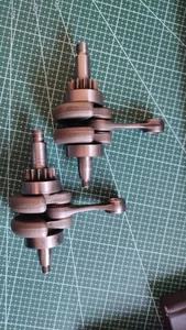 Stihl 4282 030 0404 Crankshaft for BR600 BR700 BR500 BR550 OEM - Picture 1 of 3