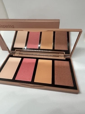 Paleta de rubor rosa susurrante violeta Voss acabado luminoso, cuatro tonos nuevo en caja Foto 1 de 3