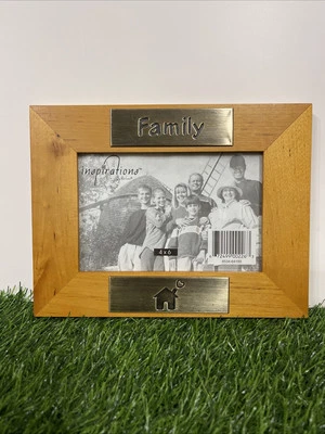  Family expressions Heirloom Wooden "Family" Picture Photo Frame 4x6 easel back - Image 1 of 4