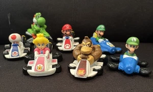 McDonald’s Mario Kart Spielzeug 7 Stück Luigi Donkey Kong Peach Yoshi Autos 2014 Set - Bild 1 von 8