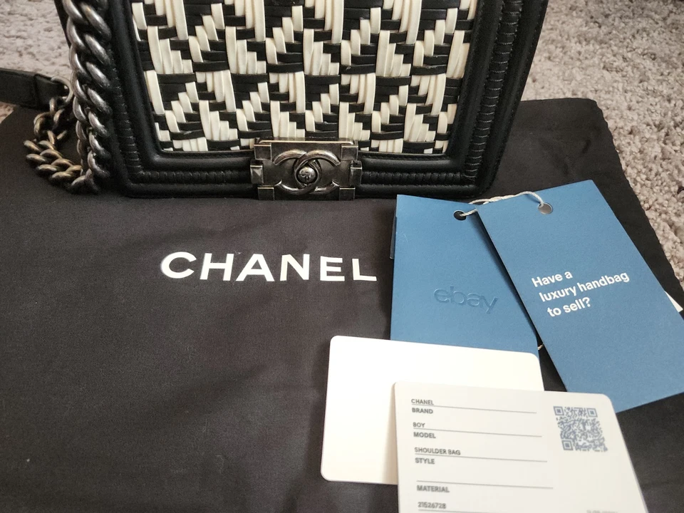 Bolso Chanel Boy con solapa tejido piel de becerro pequeño Foto 1 de 4