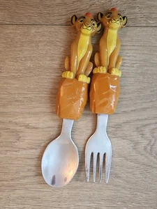 Disney Der König der Löwen Löffel Gabel Kleinkind Besteck Set Gelb Simba Silberbesteck  - Bild 1 von 3