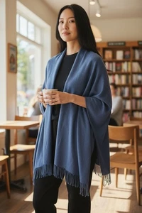 Neu mit Etikett Karen MacInerney blau Schal Wickel Cardigan Fransen vorne offen Einheitsgröße leicht - Bild 1 von 6