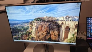 Asus All in One PC Touch ZN24IF i5-7300HQ 16 GB RAM 256 GB SSD 1000 GB HDD - Foto 1 di 4