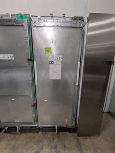 Gaggenau RC472704 30 inch Panel Ready Fridge Column - Picture 1 of 2