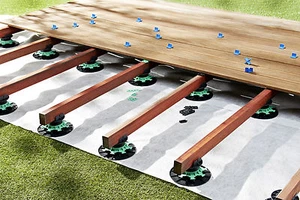 Adjustable risers - Pack of 60 Decking/Timber support - Pedestal - 50 to 80mm - Picture 1 of 4