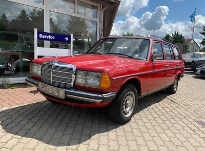 Mercedes-Benz 240 TD W 123 · rostfrei · 1.Hand - Bild 1 von 4
