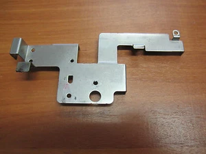 Original Befestigung metal Teil stammt aus einem Lenovo B560 - Bild 1 von 1