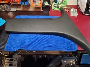 BMW X1 E84 ORIGINAL ABDECKUNG B-SÄULE UNTEN VERKLEIDUNG RECHTE SEITE IN SCHWARZ 2990778 - Bild 1 von 5