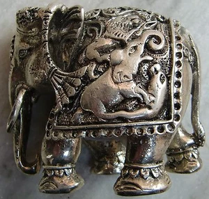 Rara e vintage statua di elefante placcata in uvetta rivestita con vero argento india - Foto 1 di 8