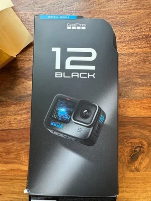 GoPro HERO12 Black 5,3K UHD Action-Kamera inkl. Zubehörpaket - Bild 1 von 4