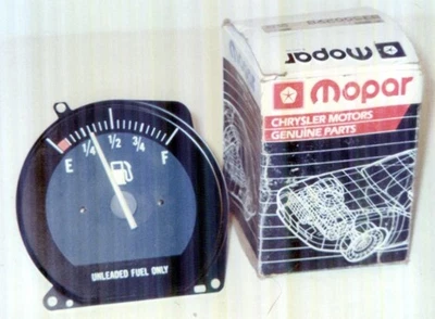 MOPAR Chrysler 1984 Jeep Cherokee & Wagoneer Fuel Gauge New in Box #83500298 OEM Foto 1 de 2