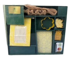 Disney Princess Tiana Baking Gift Set Princess and the Frog Cooking Set NEW - Picture 1 of 3