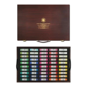 Mungyo Gallery Artists' Premium Handmade Soft Pastels Set of 100 with Wood Case - Picture 1 of 9